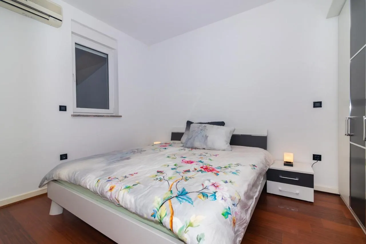 Ck Sun 32 App 2 Daire Crikvenica Hırvatistan